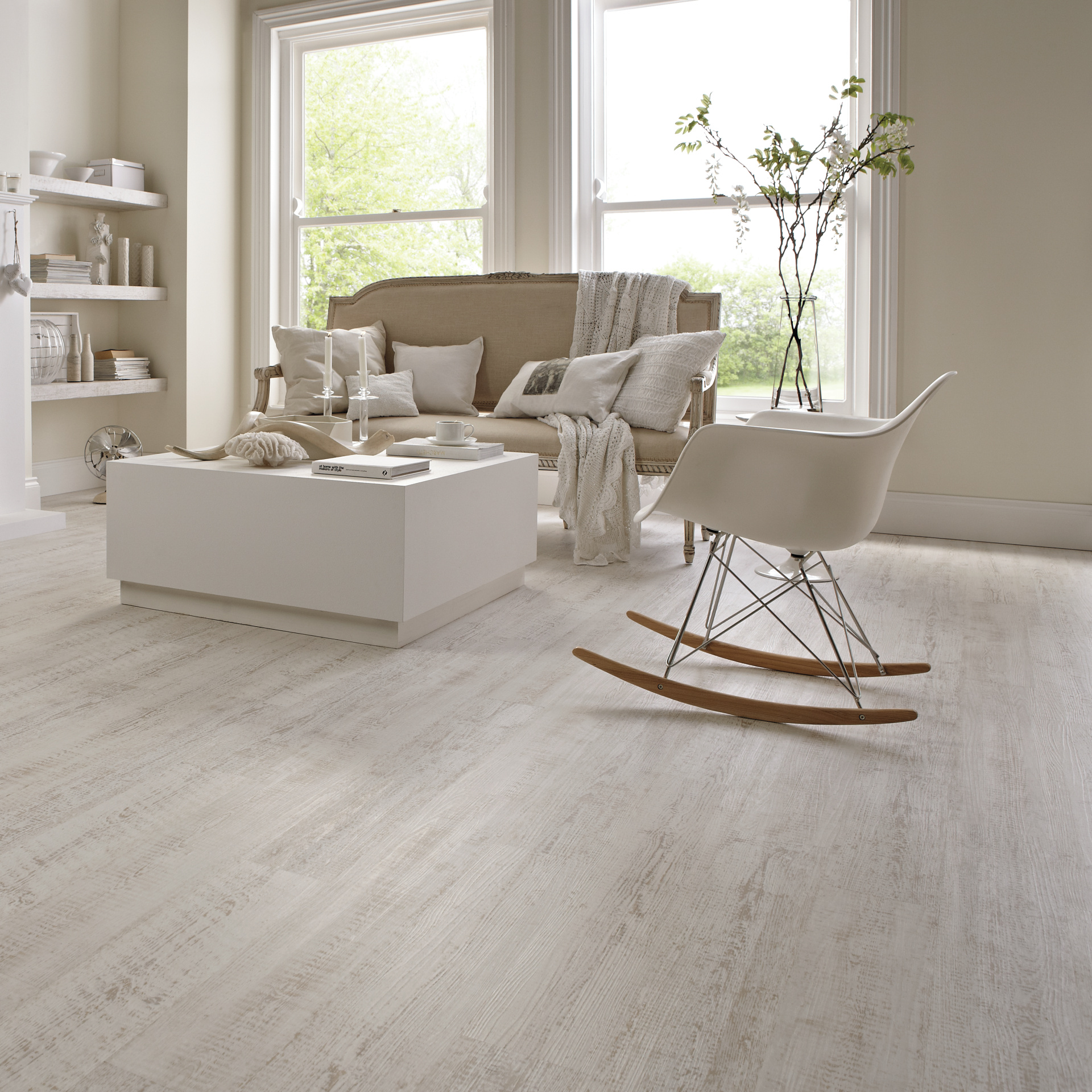 Knight Tile | White Painted Pine SCB-KP105-6